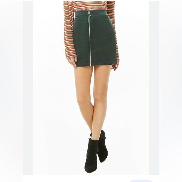 NWT Forever 21 Green Corduroy Zip Front mini Skirt, Small - Picture 1 of 6